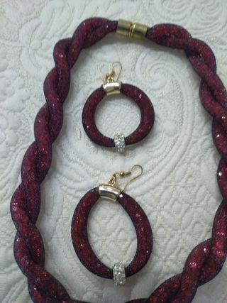 Collana più orecchini