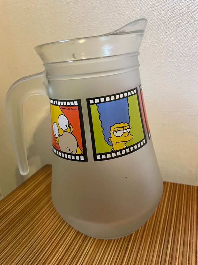 Reloj de pared y Jarra de los Simpson