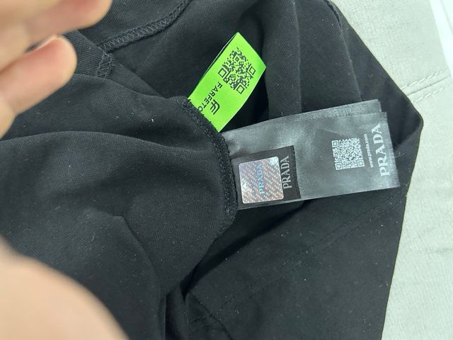 Maglia Prada nera a maniche corte