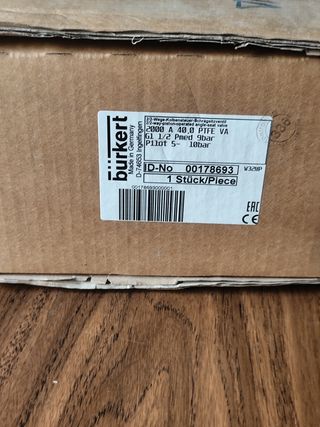 Válvula asiento inclinada Burkert 2Vias