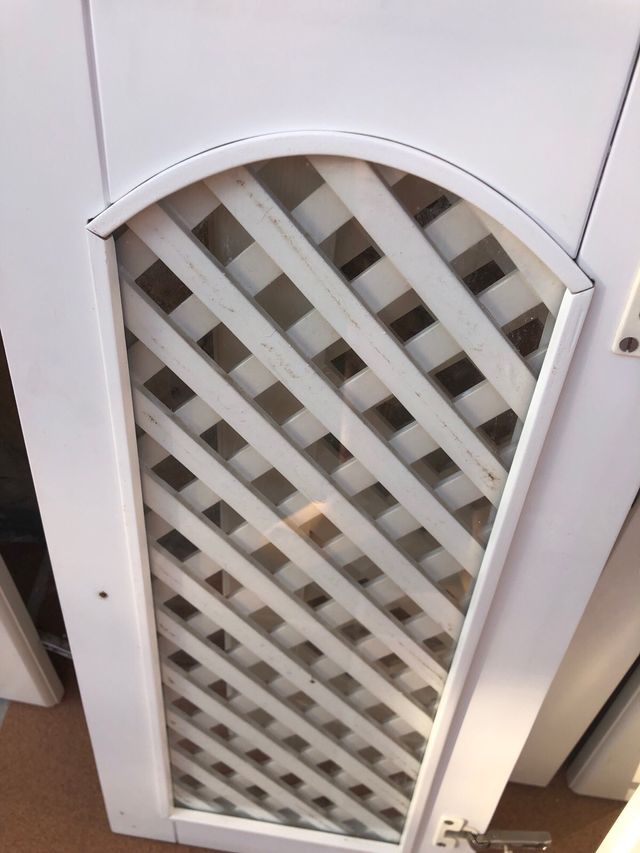 6 Puertas pequeñas blancas armario