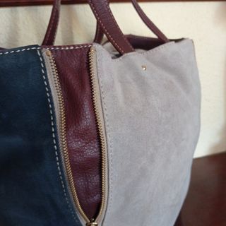 Bolso de piel y ante de Purificación García