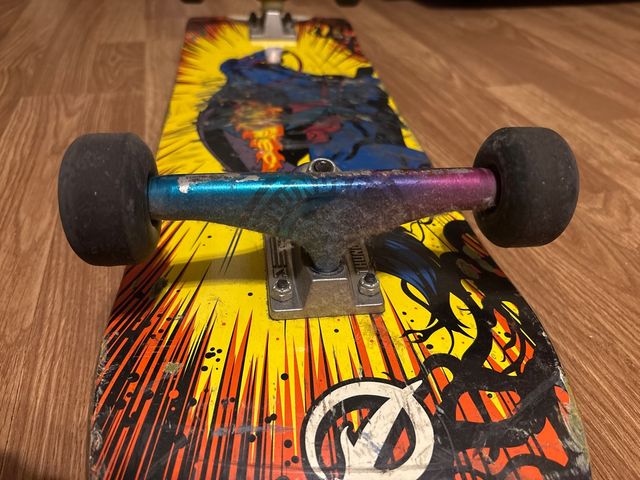 Ejes Thunder Strikes y tabla de regalo