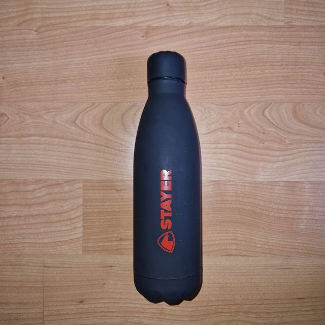 Botella metálica para agua