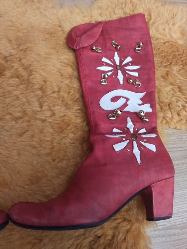 Botas y cinturón Zíngara Elda