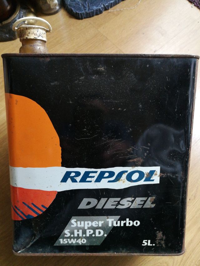 4 Latas aceite SEAT / ELF/Repsol /CS