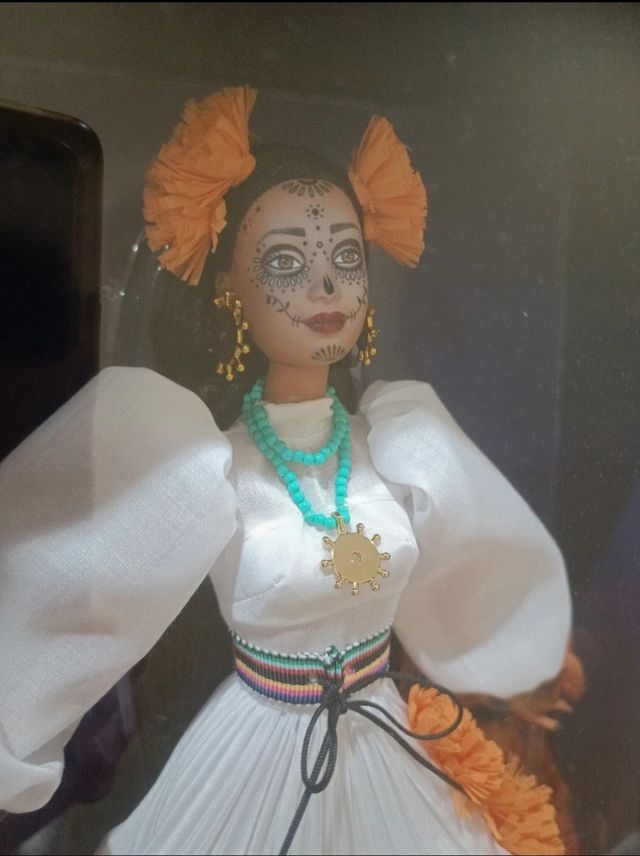 Muñeca Barbie Día de Muertos Kris Goyri