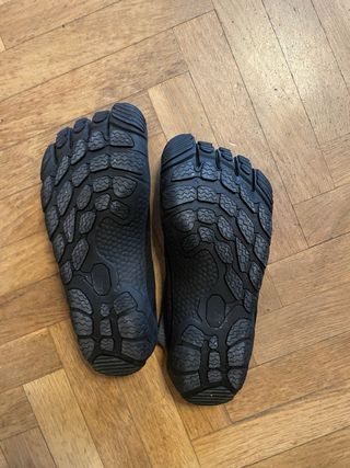 Zapatillas minimalistas barefoot con dedos