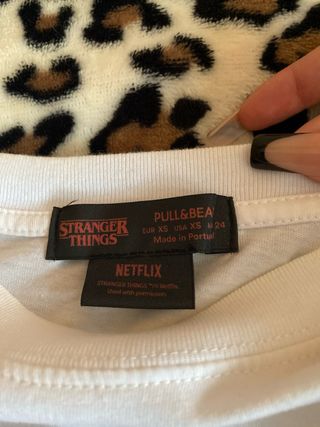 Camiseta Stranger Things Pull&Bear XS
