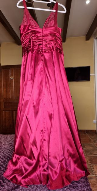 Vestido burdeos fiesta