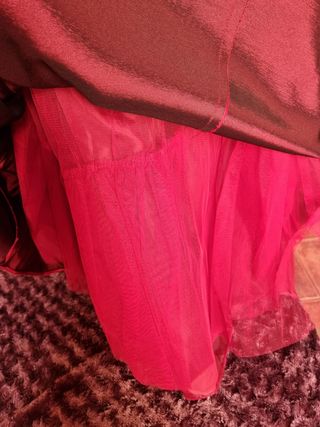 Vestido burdeos fiesta