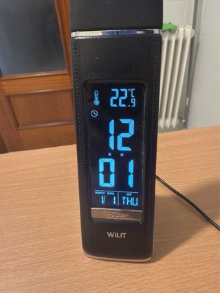 Lámpara escritorio LED WILT negra