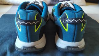 Zapatillas Reebok de trekking.