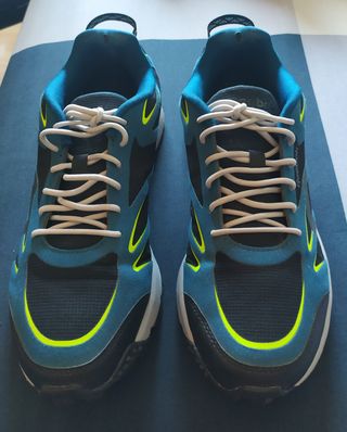 Zapatillas Reebok de trekking.