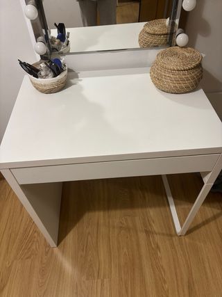 Escritorio o tocador 