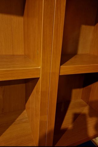 Estantería divisible en 2.(Se pueden separar).