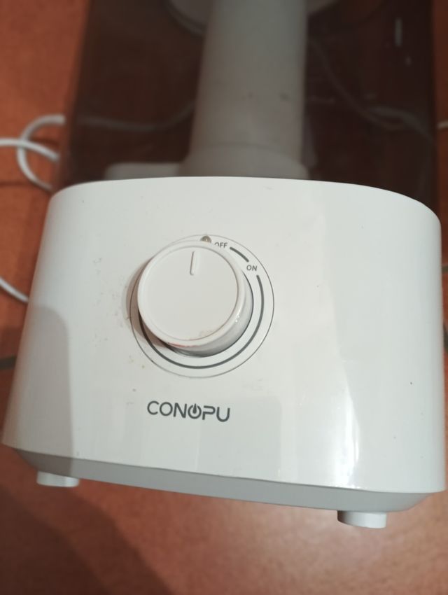 Humificador Conopu - blanco y gris