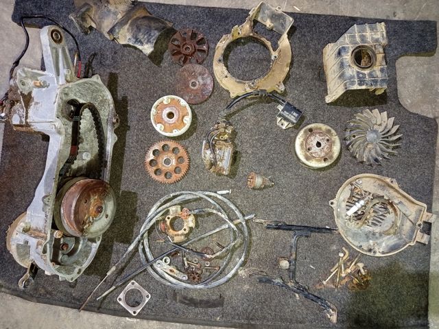 Vendo despiece motor Suzuki adrress