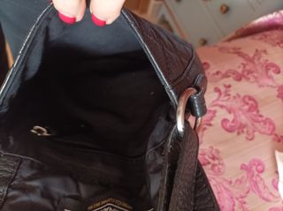 Con el bolso grande regalo el otro de bandolera 