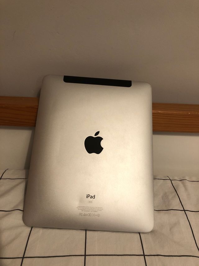 iPad 1ª Generación 32GB - Plata