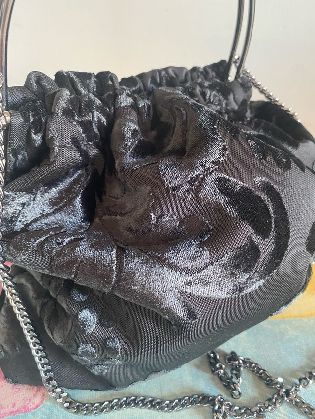 Borsa a mano in velluto nero