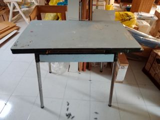 Regalo mesa trabajo o cocina..