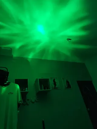 Proyector espacial: luz nocturna robot