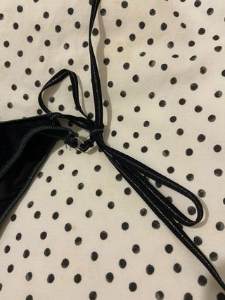 Braguita bikini terciopelo Oysho talla L