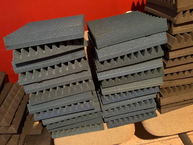 Planchas acústicas - Espuma insonorizante