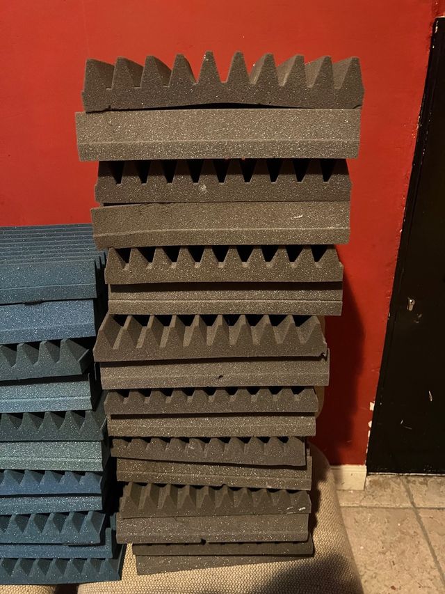 Planchas acústicas - Espuma insonorizante