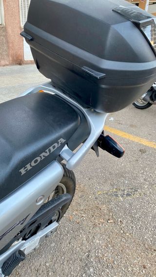 Honda Transalp XL650V - Moto Trail