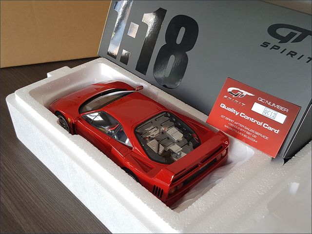 Ferrari F40 GT Spirit 1:18 maqueta