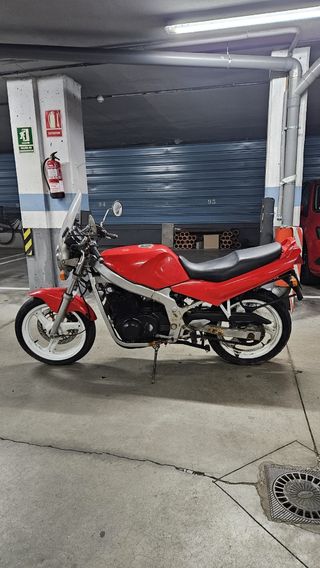 Suzuki GS 500 - Moto clásica