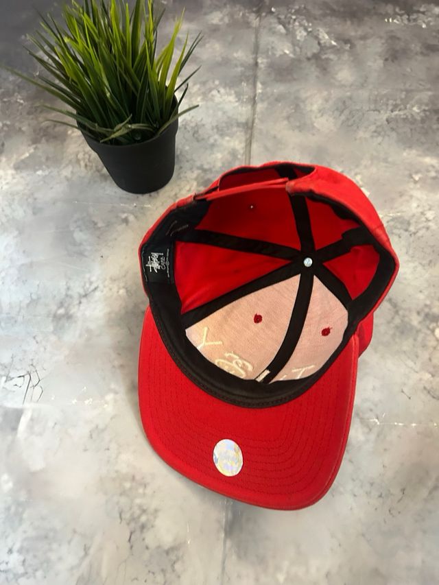 Cappellino Stussy rosso