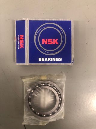 Rodamientos de bolas NSK 16008