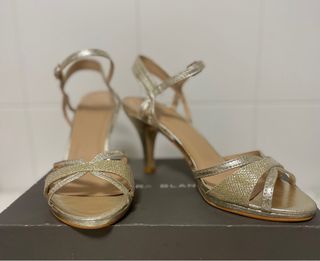 Sandalias talla 40 sin estrenar