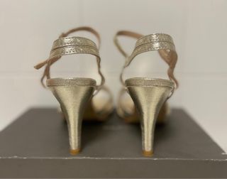 Sandalias talla 40 sin estrenar