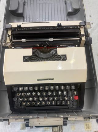 macchina da scrivere underwood 450