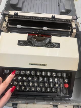 macchina da scrivere underwood 450