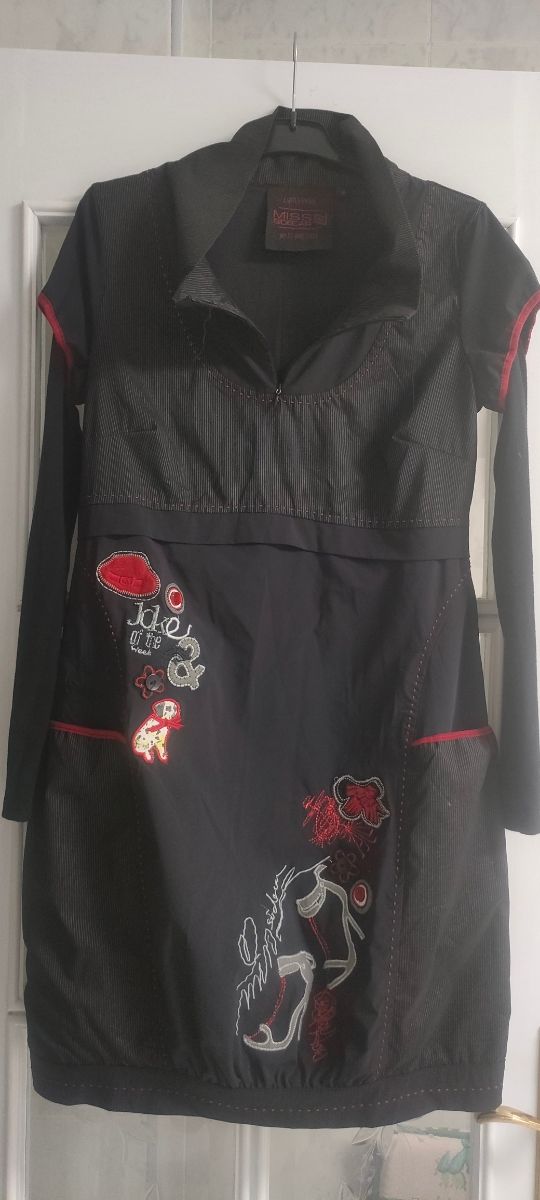 Vestido negro Muser bordado