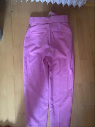 Traje rosa de Zara