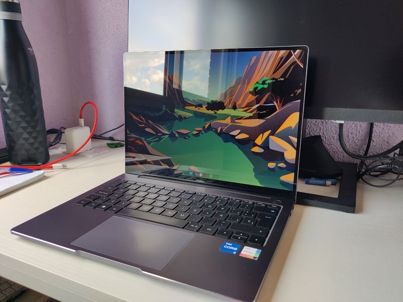 Huawei Matebook 14 2022 - Plata