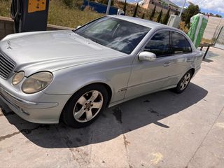 Mercedes-Benz Clase E 2004
