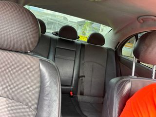 Mercedes-Benz Clase E 2004