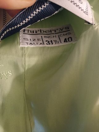 Traje Burberry 