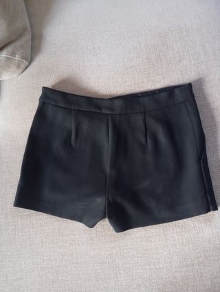 Shorts negros de invierno con bolsillos Zara 