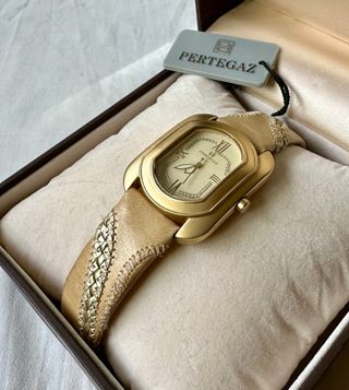 Exclusivo reloj vintage Pertegaz para mujer.