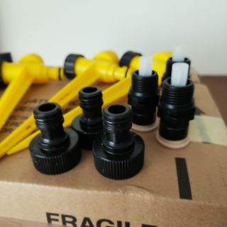 4 Piquetas riego - Mangueras