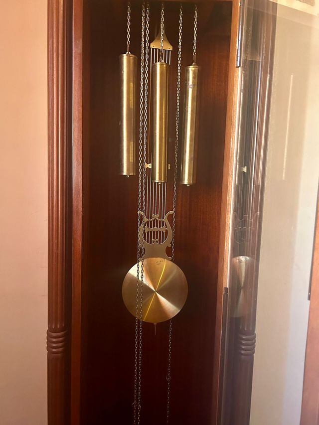 Reloj carrillón antesala