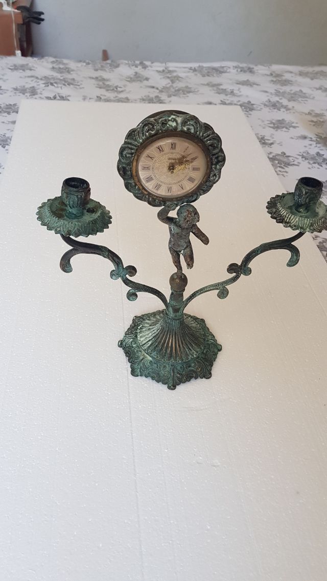 Portacandele antico in bronzo